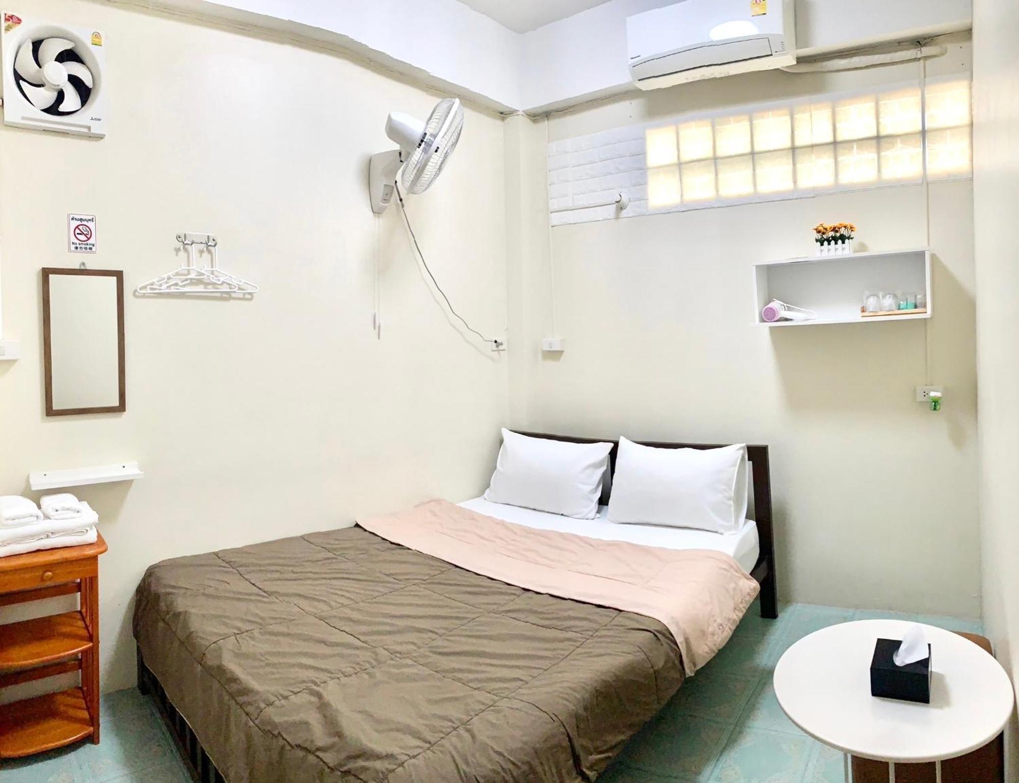 Pd Hostel بانكوك المظهر الخارجي الصورة